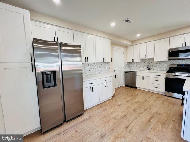 504 SELMA ST, Philadelphia, PA 19116