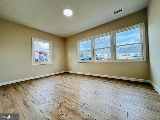 504 SELMA ST, Philadelphia, PA 19116