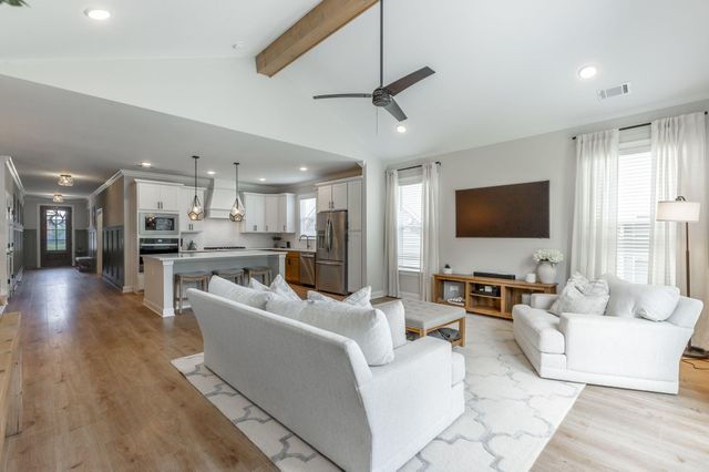 8908 Little Pine Lane, Ooltewah, TN 37363