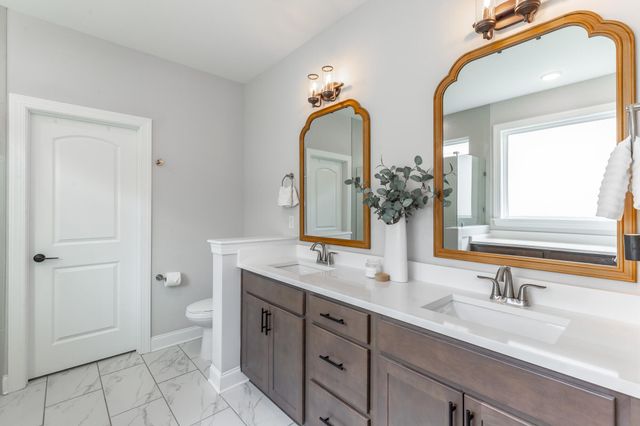 8908 Little Pine Lane, Ooltewah, TN 37363