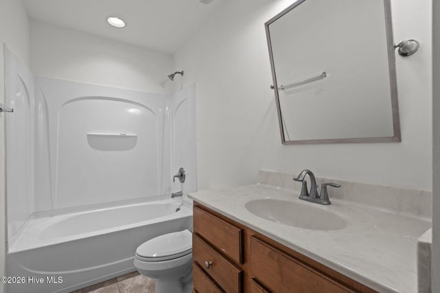 105 Leesville Loop, Aberdeen, NC 28315