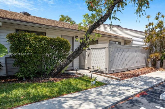 3633 NW 99th Ter 7B, Sunrise, FL 33351