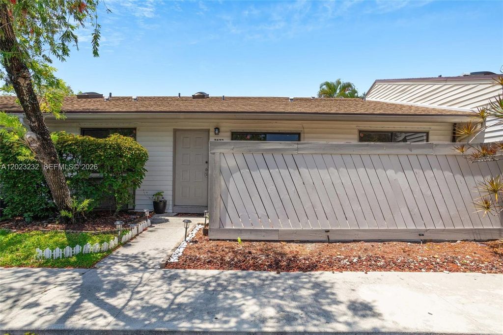 3633 NW 99th Ter 7B, Sunrise, FL 33351