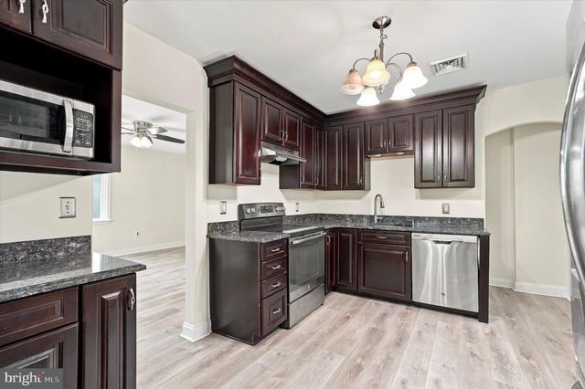 1509 COLWELL LN, Conshohocken, PA 19428