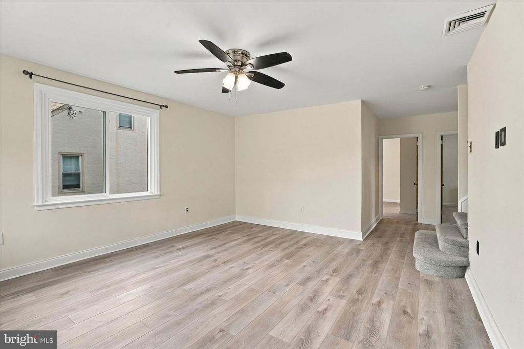 1509 COLWELL LN, Conshohocken, PA 19428 — photo 4