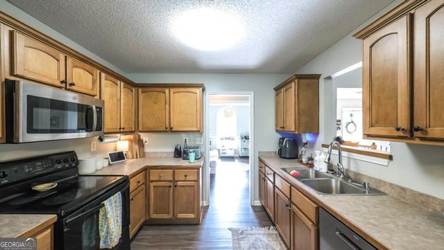 208 Oaken Bucket Drive, Temple, GA 30179