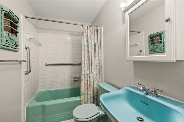 1614 Avenue O, Galveston, TX 77550