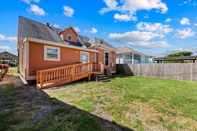 1614 Avenue O, Galveston, TX 77550