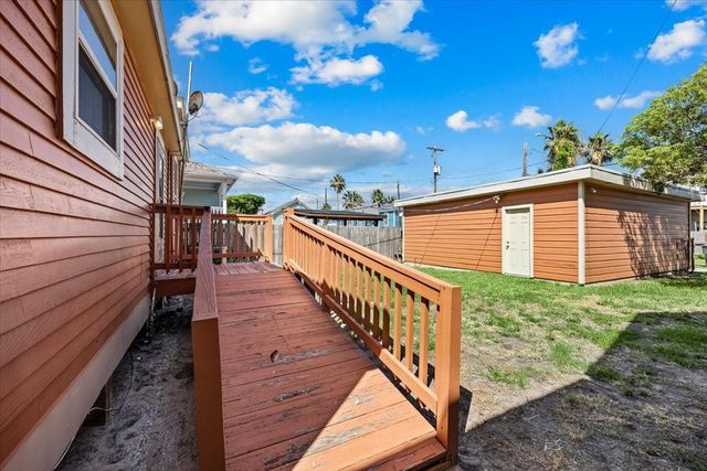 1614 Avenue O, Galveston, TX 77550