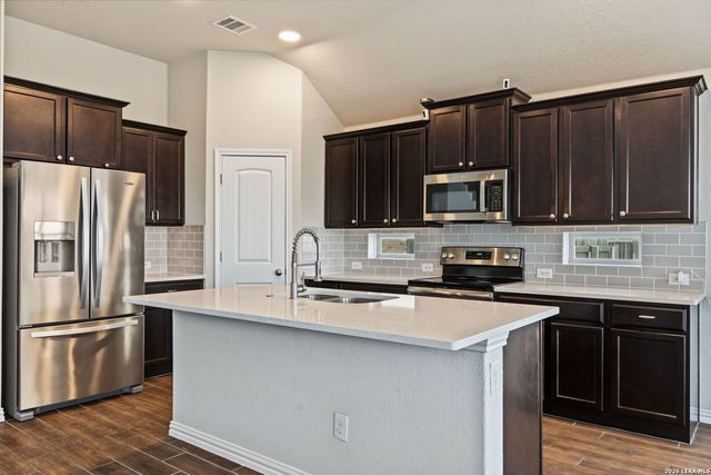 266 HOLLAND PARK, Schertz, TX 78108