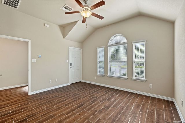 266 HOLLAND PARK, Schertz, TX 78108