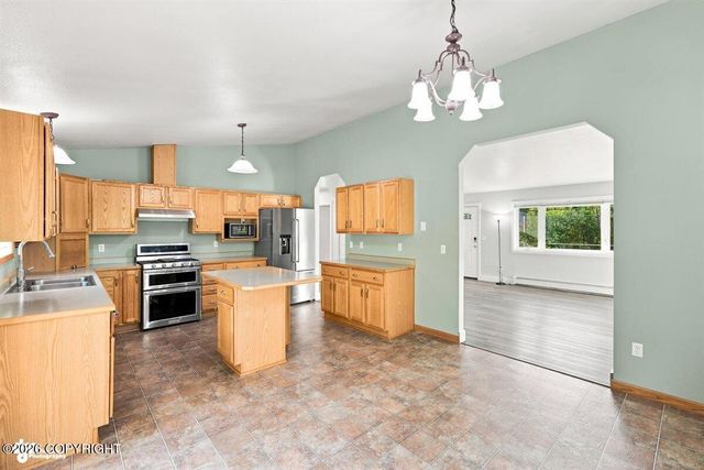 5850 N Talgach View Drive, Wasilla, AK 99654