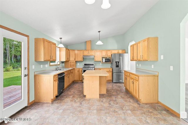 5850 N Talgach View Drive, Wasilla, AK 99654