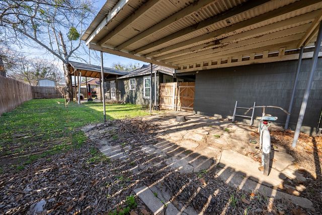 662 N Barton Street, Stephenville, TX 76401
