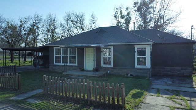 662 N Barton Street, Stephenville, TX 76401