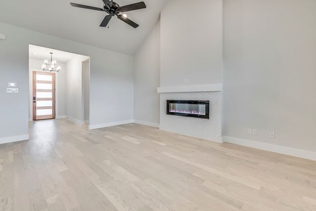 211 Lakota Parkway, Waxahachie, TX 75165