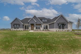 211 Lakota Parkway, Waxahachie, TX 75165