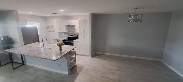14588 Canalview Dr C, Delray Beach, FL 33484