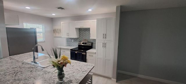 14588 Canalview Dr C, Delray Beach, FL 33484