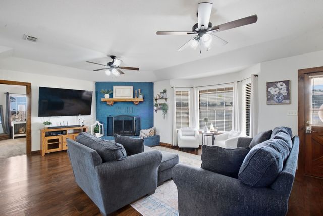 950 Johnson Bend Road, Weatherford, TX 76088