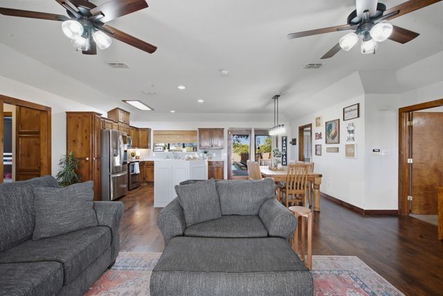 950 Johnson Bend Road, Weatherford, TX 76088