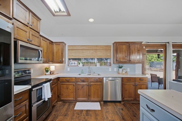 950 Johnson Bend Road, Weatherford, TX 76088