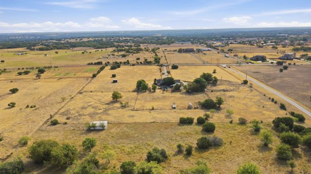 950 Johnson Bend Road, Weatherford, TX 76088