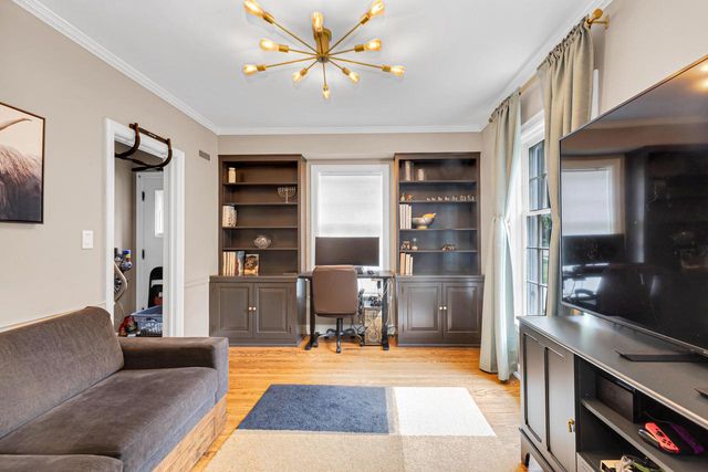 6353 N Berkeley BOULEVARD, Whitefish Bay, WI 53217