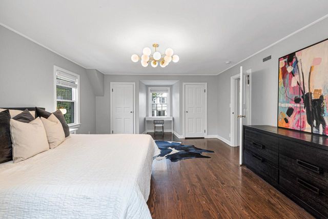 6353 N Berkeley BOULEVARD, Whitefish Bay, WI 53217