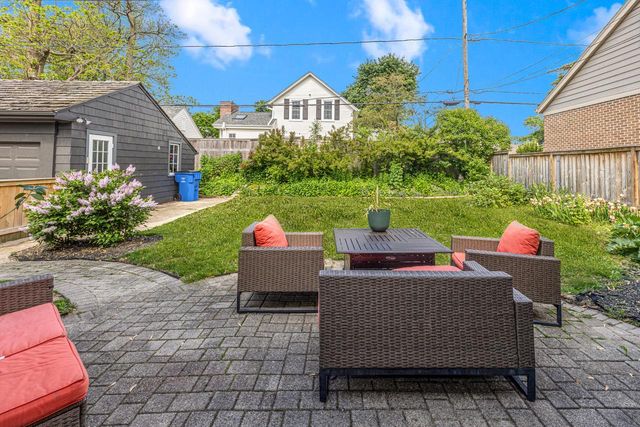 6353 N Berkeley BOULEVARD, Whitefish Bay, WI 53217