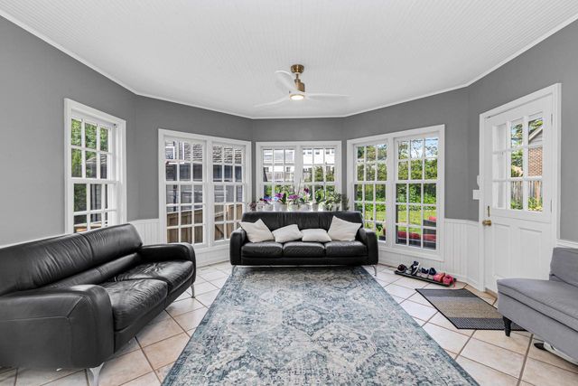 6353 N Berkeley BOULEVARD, Whitefish Bay, WI 53217