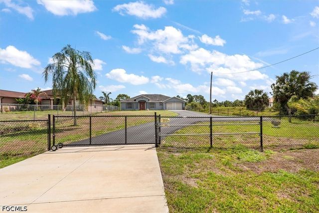 4860 14th ST NE, Naples, FL 34120