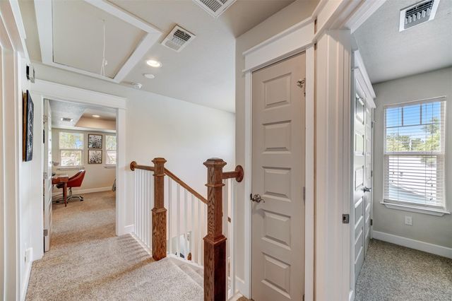 1103 Farm ST, Bastrop, TX 78602