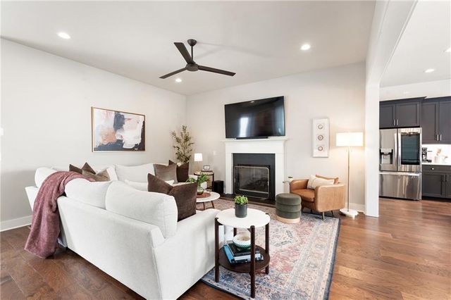 4006 Hazel Nut Lane, Atlanta, GA 30342