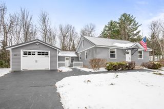 264 Parker Road, Carroll, NH 03598