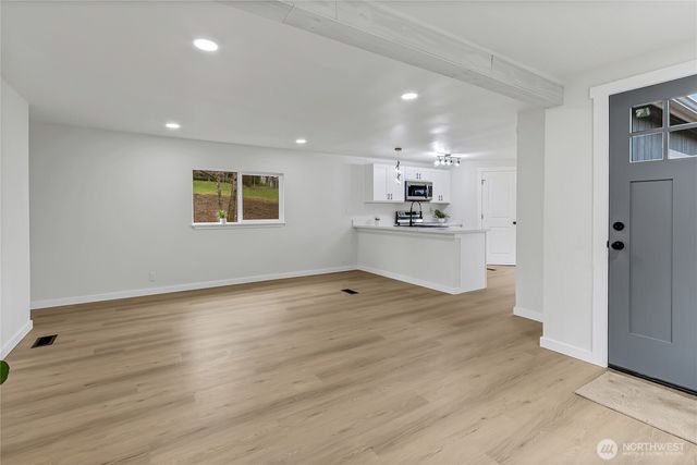 21215 Orting Kapowsin Hwy E, Graham, WA 98338