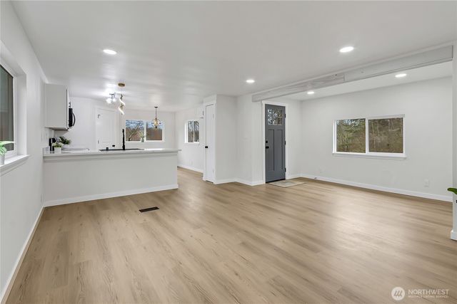 21215 Orting Kapowsin Hwy E, Graham, WA 98338