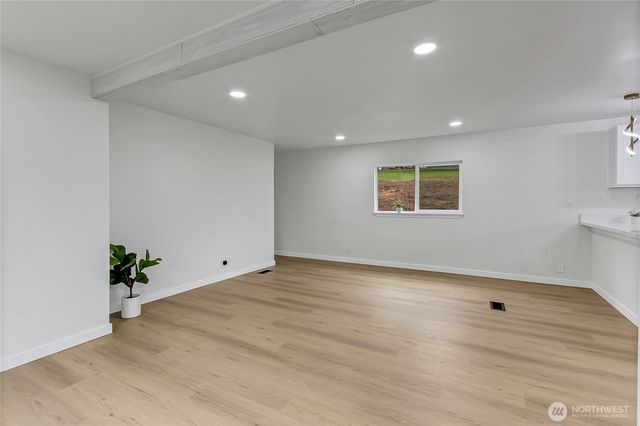 21215 Orting Kapowsin Hwy E, Graham, WA 98338