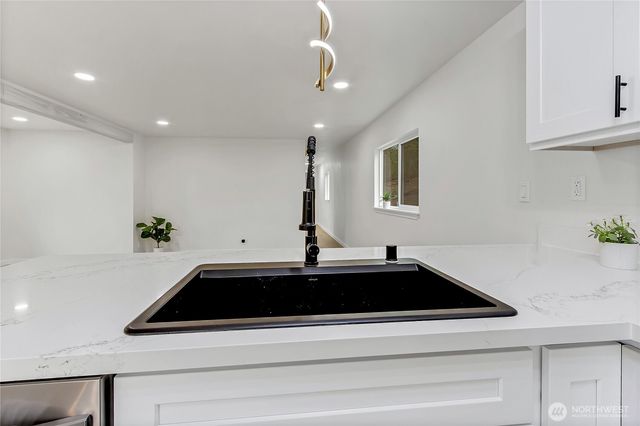 21215 Orting Kapowsin Hwy E, Graham, WA 98338