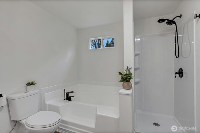 21215 Orting Kapowsin Hwy E, Graham, WA 98338