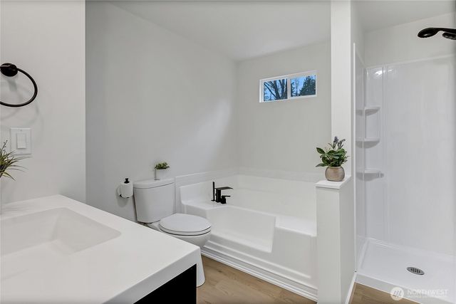 21215 Orting Kapowsin Hwy E, Graham, WA 98338