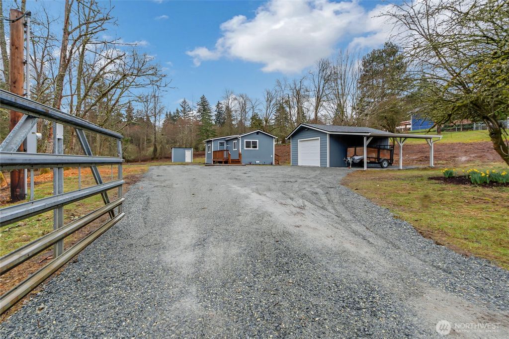 21215 Orting Kapowsin Hwy E, Graham, WA 98338