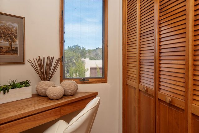 1388 Camino Corto, Santa Fe, NM 87501