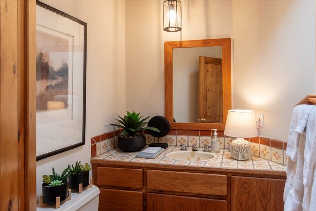 1388 Camino Corto, Santa Fe, NM 87501