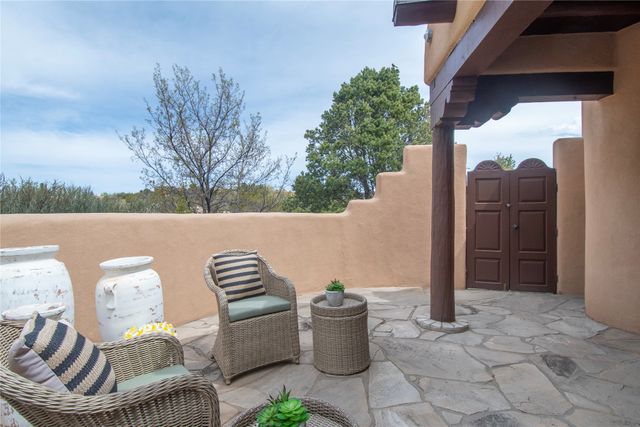 1388 Camino Corto, Santa Fe, NM 87501