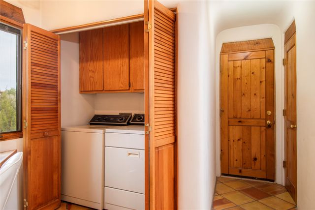 1388 Camino Corto, Santa Fe, NM 87501