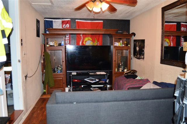 315 S Mable Street, Ferris, TX 75125