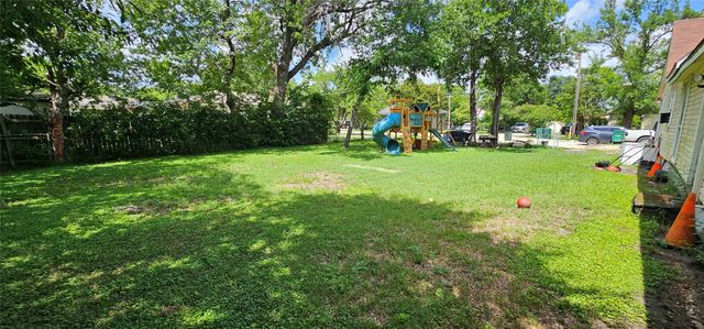 315 S Mable Street, Ferris, TX 75125