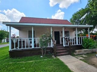 315 S Mable Street, Ferris, TX 75125