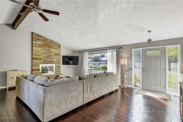 16486 S Red Rock Drive, Strongsville, OH 44136